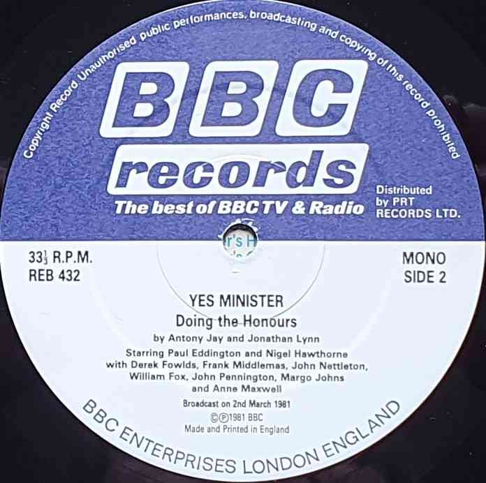 REB 432 Yes minister Anthony Jay / Jonathan Lynn from the BBC records and Tapes library Label